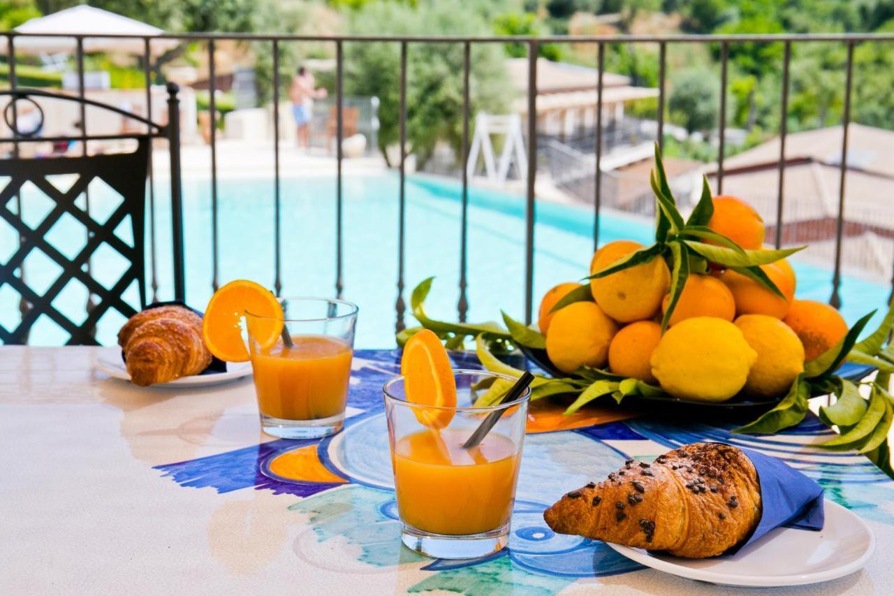Don Vittorio Country Village Aparthotel 3*